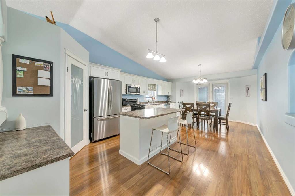 3204 65 Avenue, Lloydminster, AB - Indoor