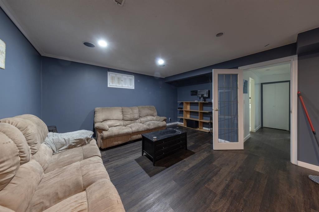 2305 47 Avenue, Lloydminster, SK - Indoor Photo Showing Basement