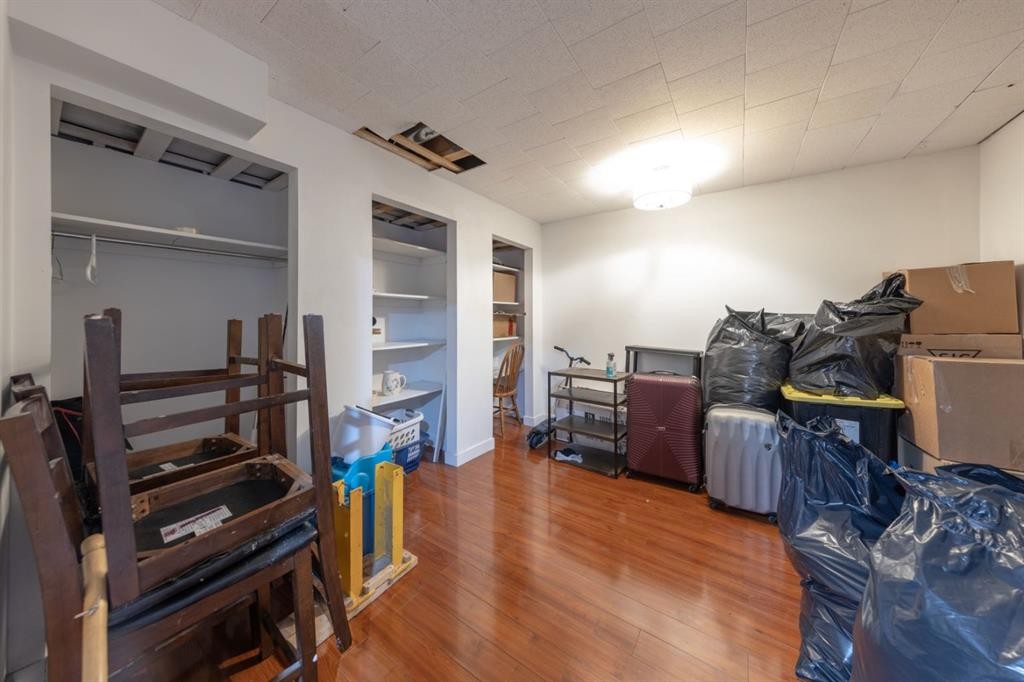 2305 47 Avenue, Lloydminster, SK - Indoor