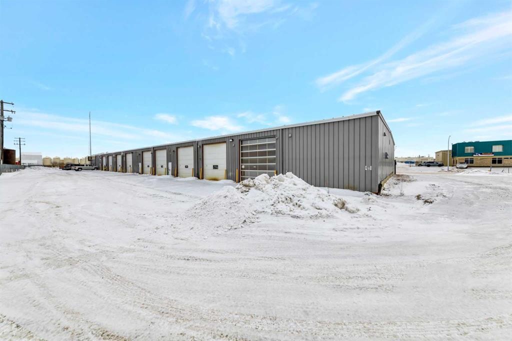 5202 65 Street, Lloydminster, AB