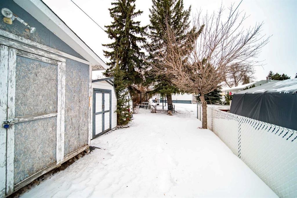 706 7 Avenue, Wainwright, AB