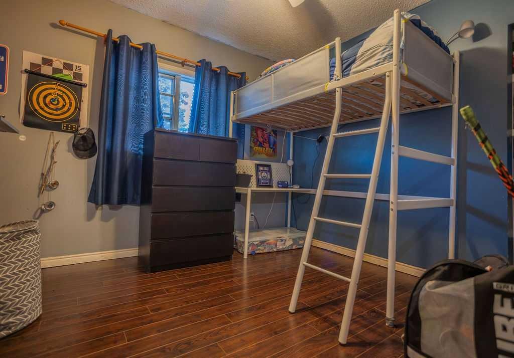 502 5 Avenue, Wainwright, AB - Indoor With Storage