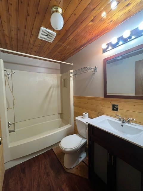5503 51 Street, Edgerton, AB - Indoor Photo Showing Bathroom
