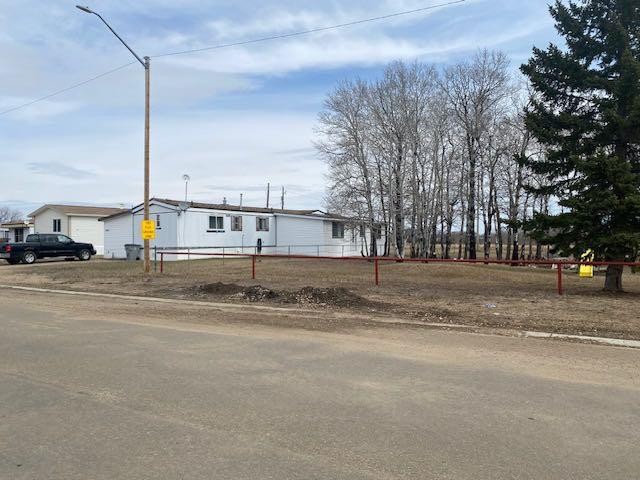 5503 51 Street, Edgerton, AB - Outdoor