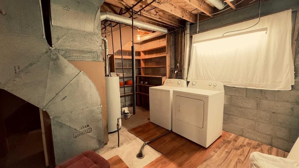 1509 10A Street, Wainwright, AB - Indoor Photo Showing Laundry Room