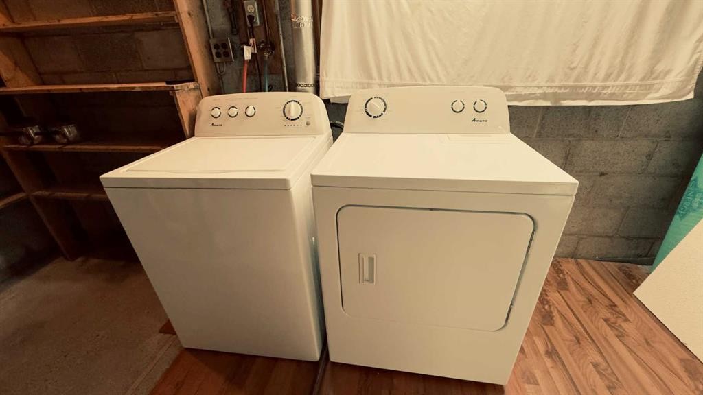 1509 10A Street, Wainwright, AB - Indoor Photo Showing Laundry Room