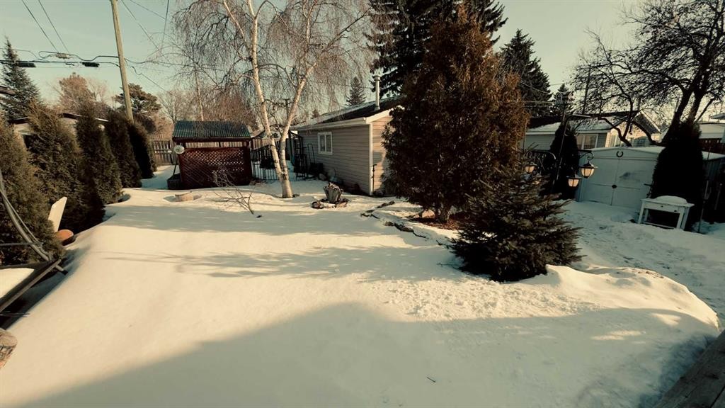 1509 10A Street, Wainwright, AB - Outdoor