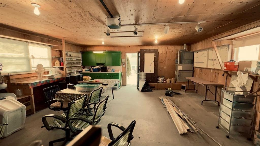 1509 10A Street, Wainwright, AB - Indoor