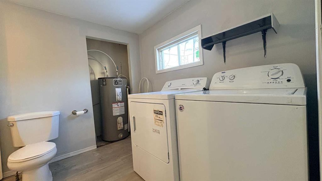 622 5 Avenue, Wainwright, AB - Indoor Photo Showing Laundry Room