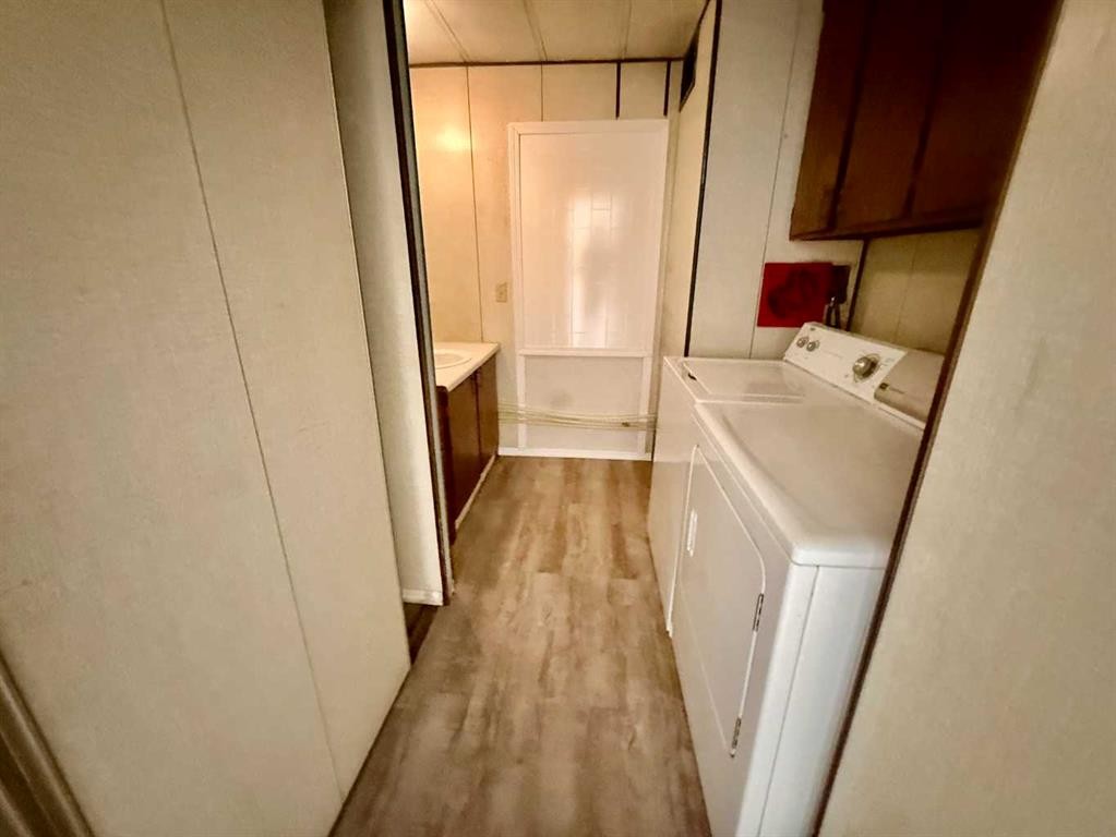 521 2 Avenue, Wainwright, AB