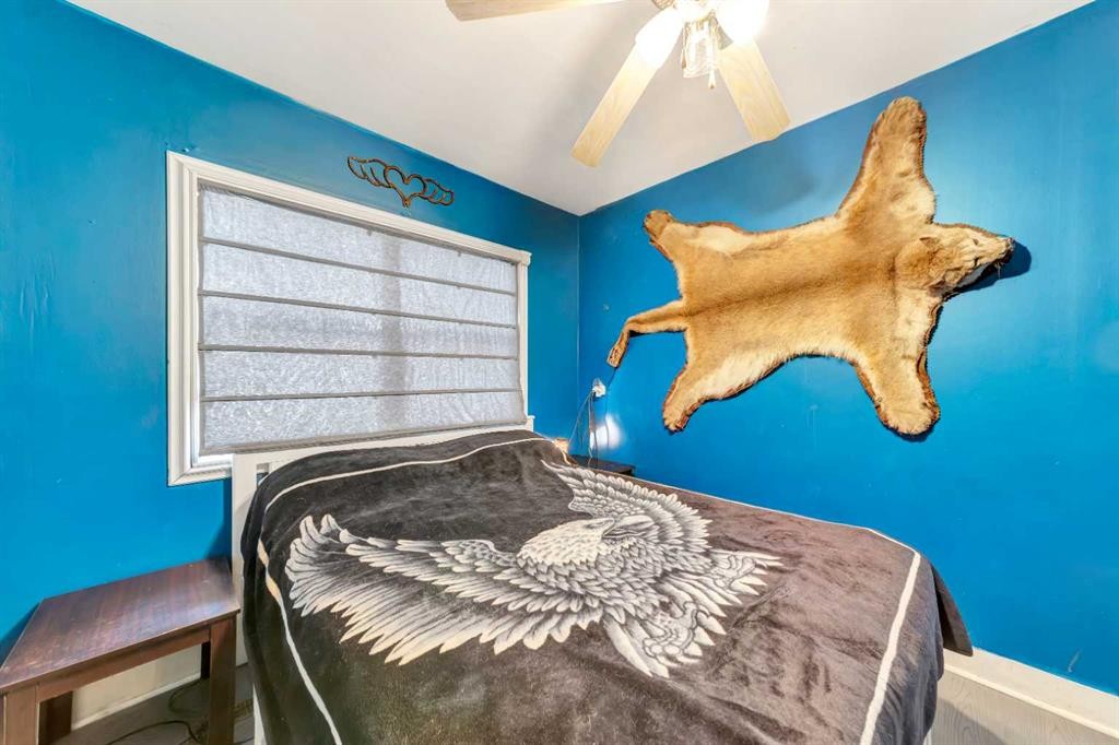 202 1 Street East, Lashburn, SK - Indoor Photo Showing Bedroom