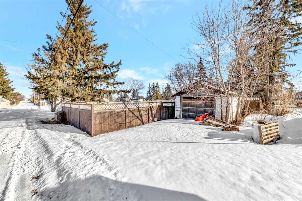 202 1 Street East, Lashburn, SK - Outdoor