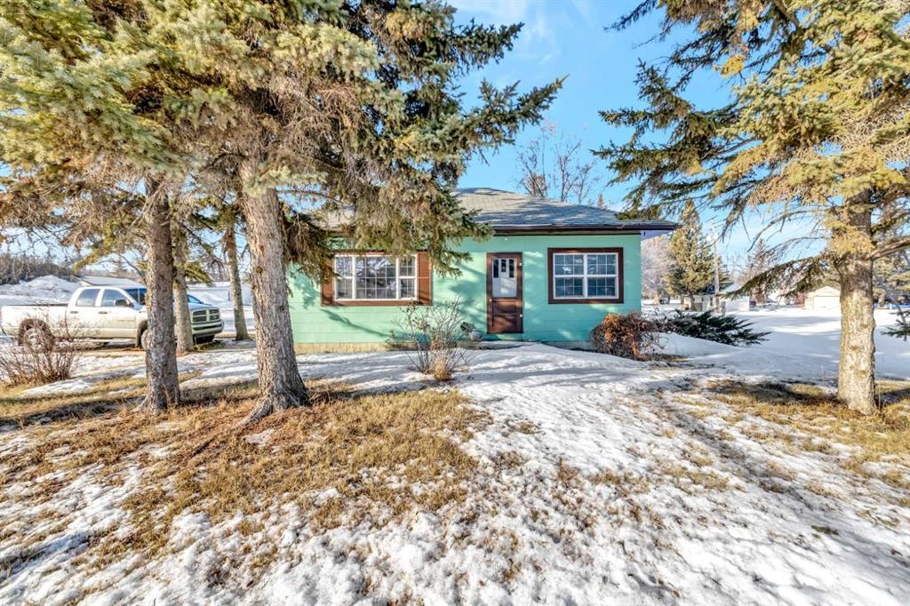 202 1 Street East, Lashburn, SK - Outdoor