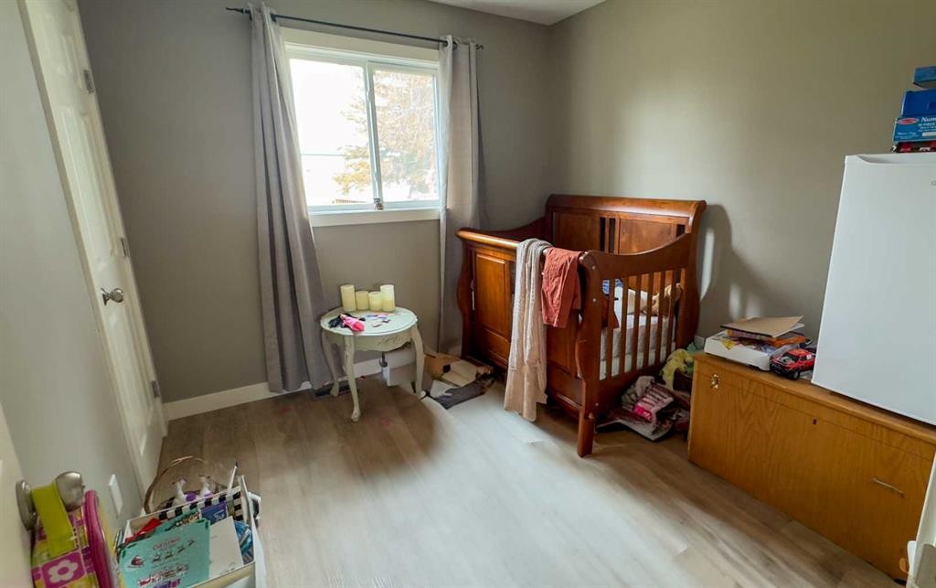 8 Rydberg, Hughenden, AB - Indoor