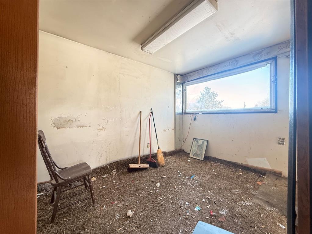 5514 50 Avenue, Lloydminster, AB - Indoor Photo Showing Other Room