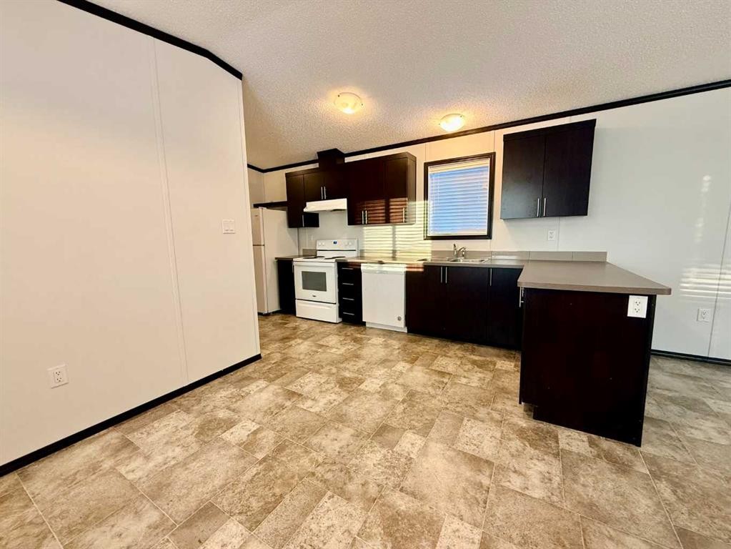 26-1609 14 Street, Wainwright, AB