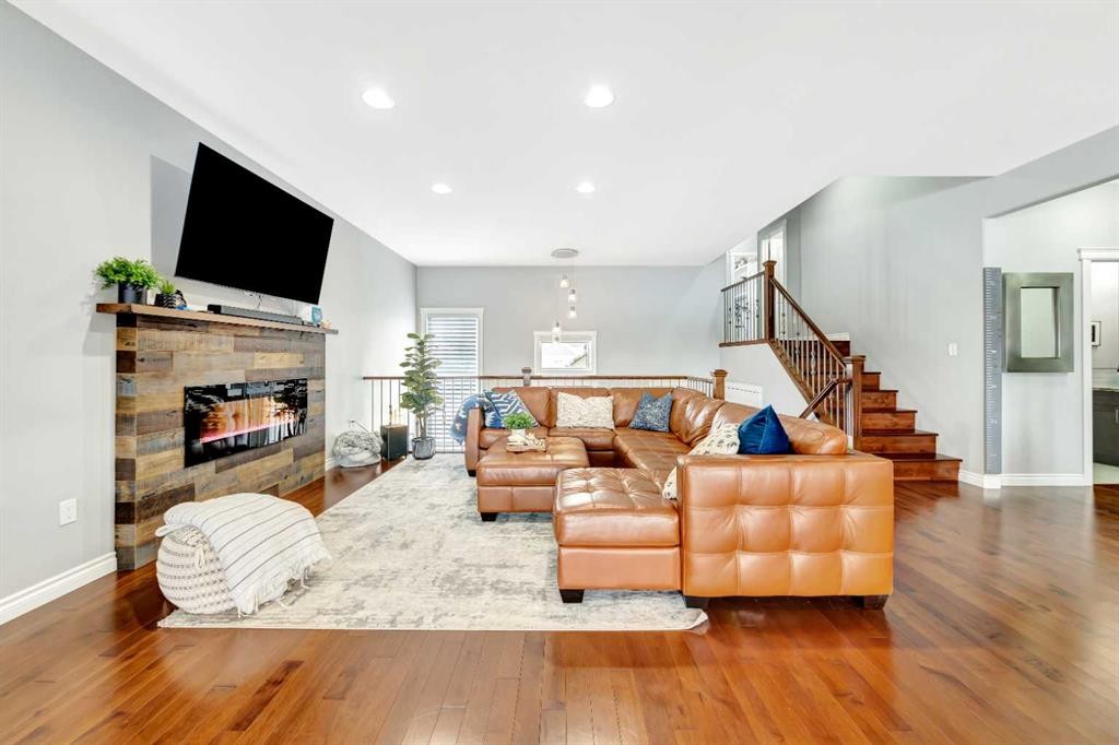 2008 61 Avenue, Lloydminster, AB - Indoor Photo Showing Living Room With Fireplace