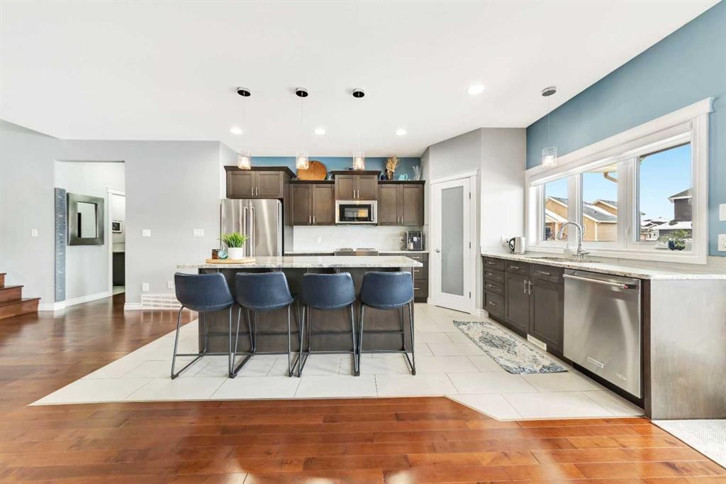 2008 61 Avenue, Lloydminster, AB - Indoor Photo Showing Kitchen With Upgraded Kitchen