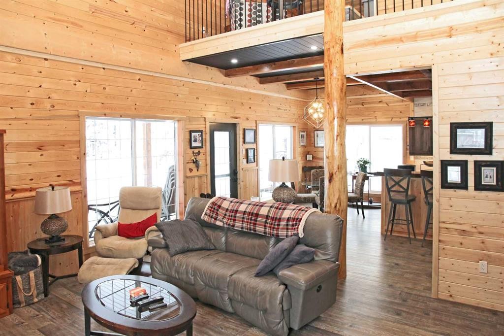 1028 Birch Place, Turtle Lake, SK - Indoor Photo Showing Living Room