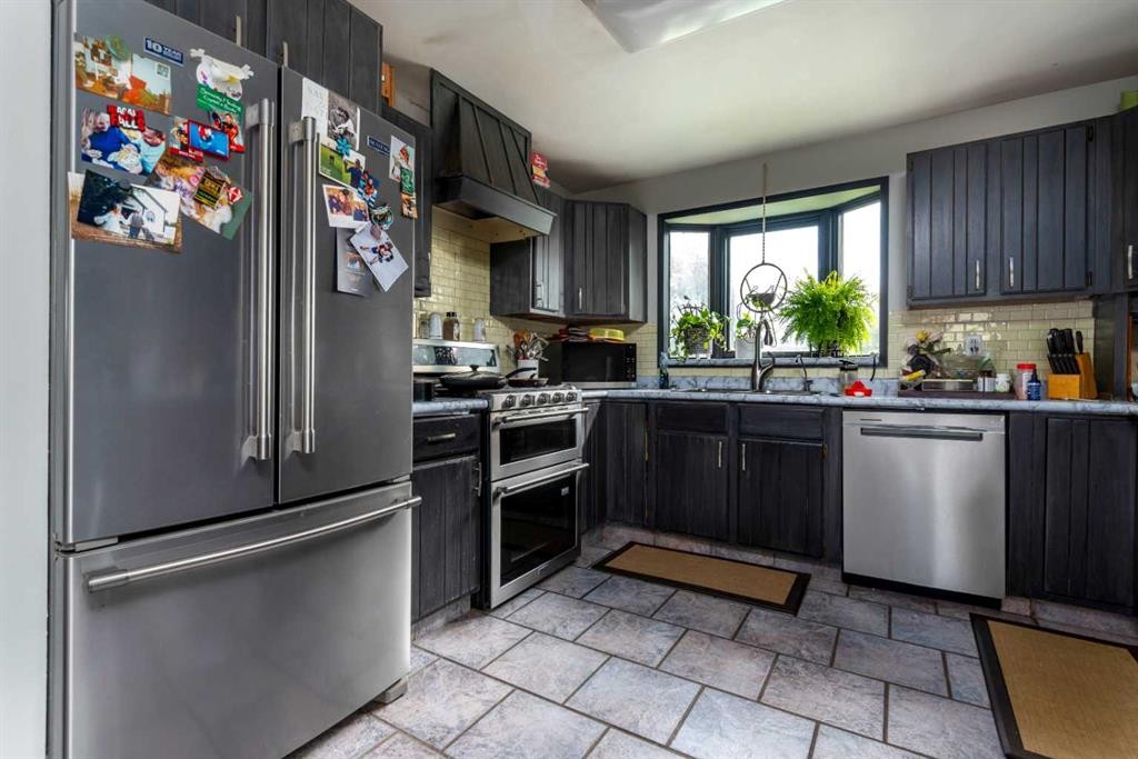 30230 Sk-303, Rural, SK - Indoor Photo Showing Kitchen