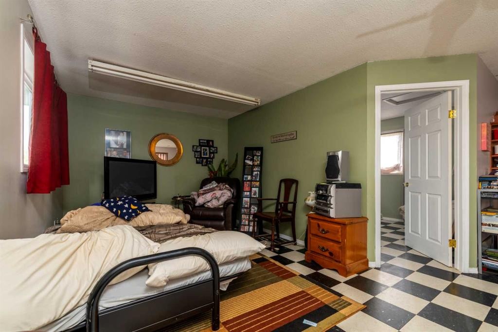 30230 Sk-303, Rural, SK - Indoor Photo Showing Bedroom