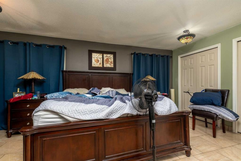 30230 Sk-303, Rural, SK - Indoor Photo Showing Bedroom