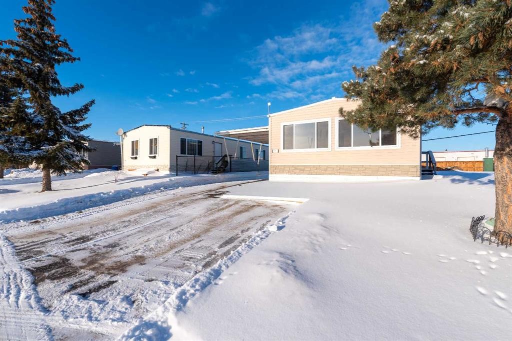 17-5308 57 Street, Lloydminster, AB