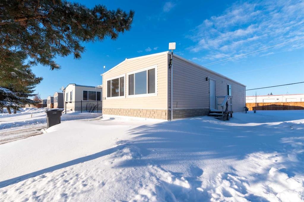 17-5308 57 Street, Lloydminster, AB