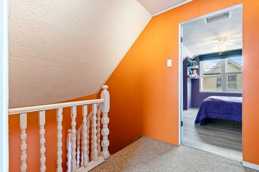 5412 50 Street West, Lloydminster, AB - Indoor Photo Showing Other Room