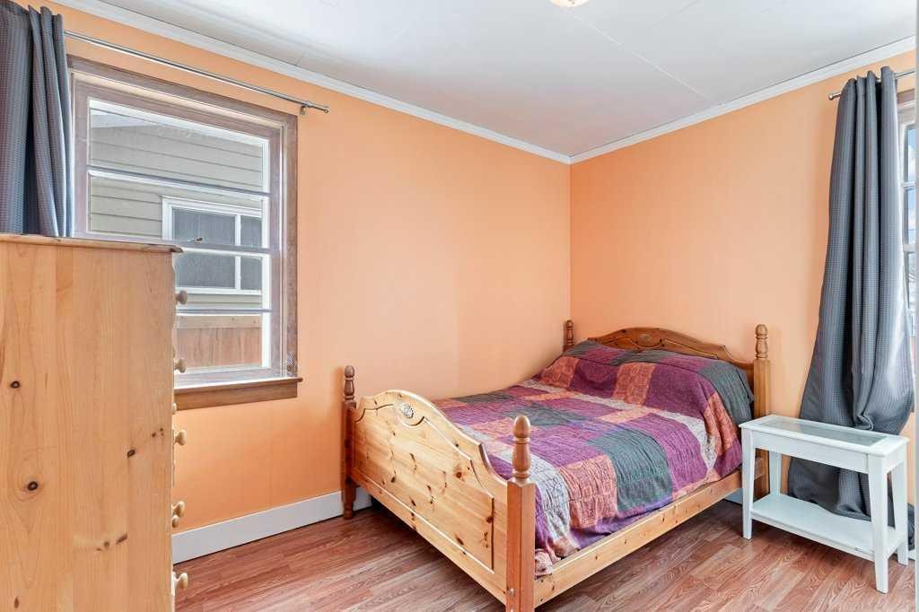 5412 50 Street West, Lloydminster, AB - Indoor Photo Showing Bedroom