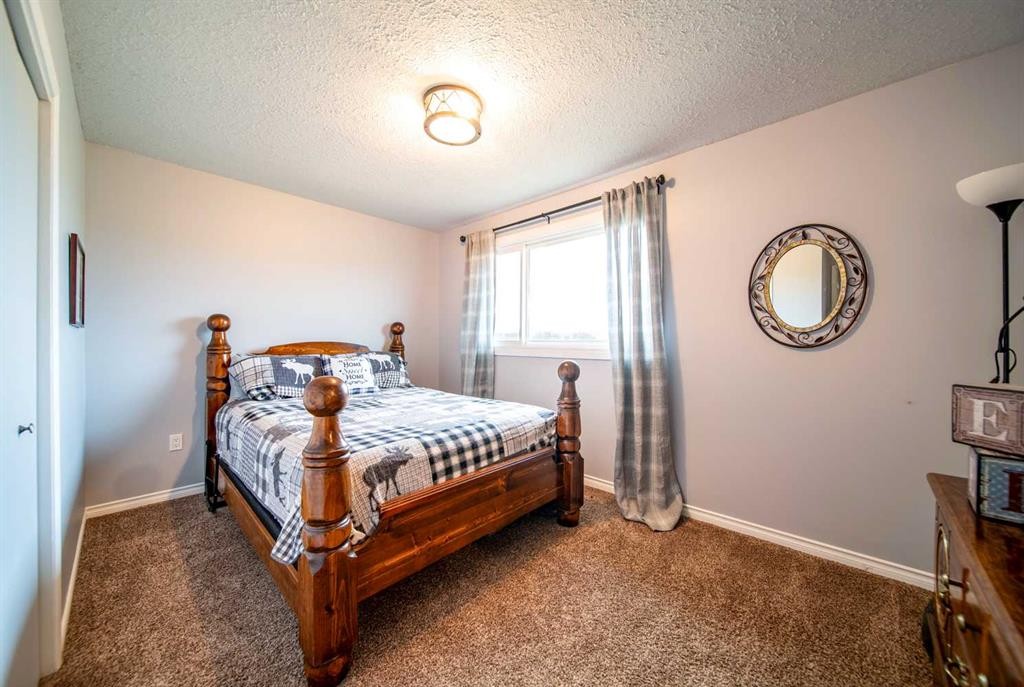 52005 Twp Rd 443, Rural Wainwright No. 61, M.D. Of, AB - Indoor Photo Showing Bedroom