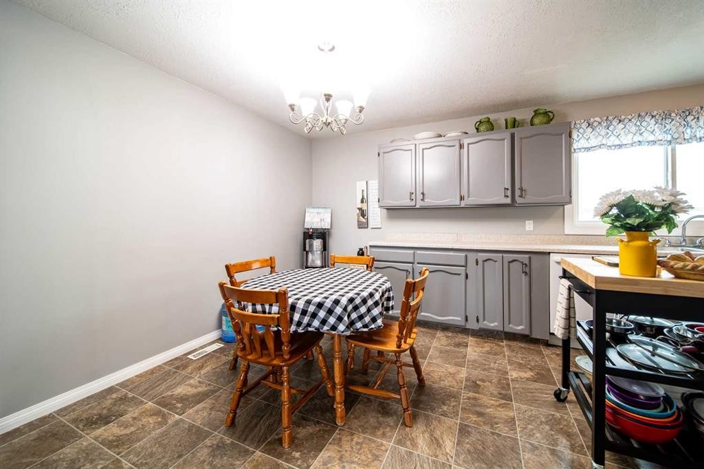 52005 Twp Rd 443, Rural Wainwright No. 61, M.D. Of, AB - Indoor