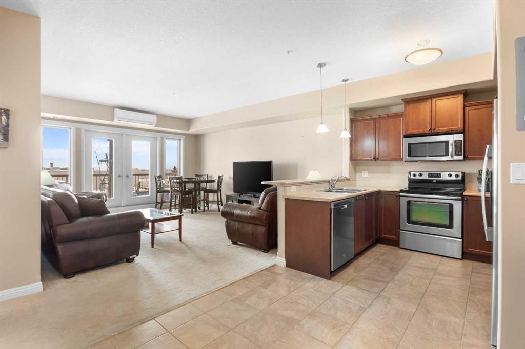 319-4102 69 Avenue, Lloydminster, AB - Indoor