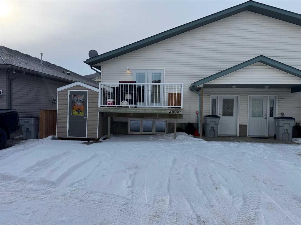 2608B 11 Avenue, Wainwright, AB - Outdoor