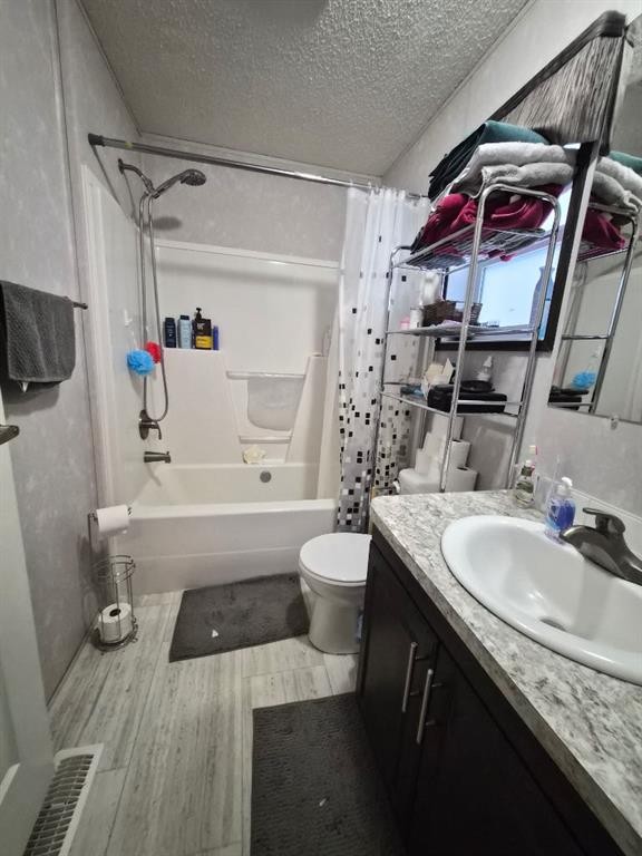 503 2 Avenue, Turtleford, SK