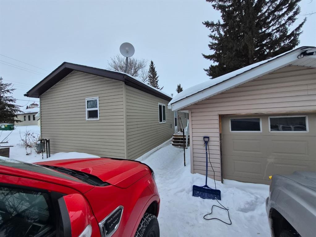 503 2 Avenue, Turtleford, SK