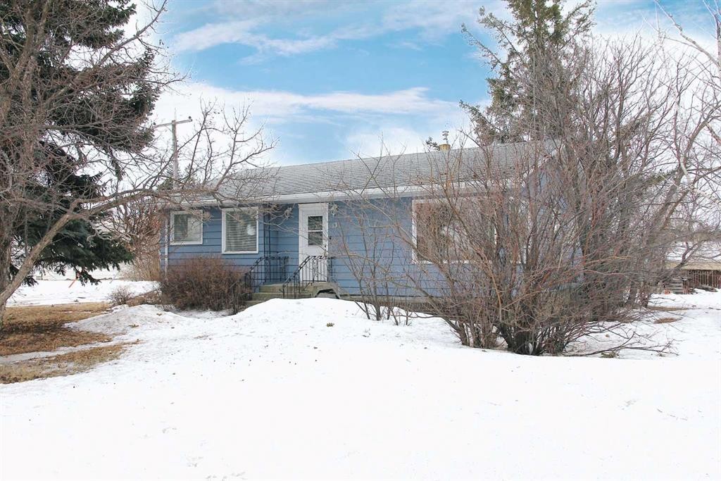 13 Railway Avenue, Marsden, SK - Outdoor