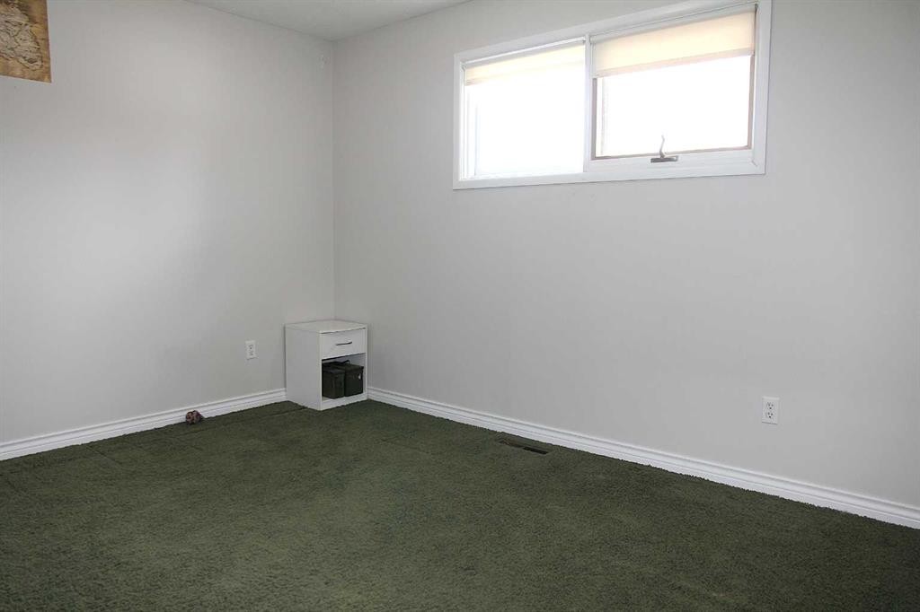 13 Railway Avenue, Marsden, SK - Indoor Photo Showing Other Room