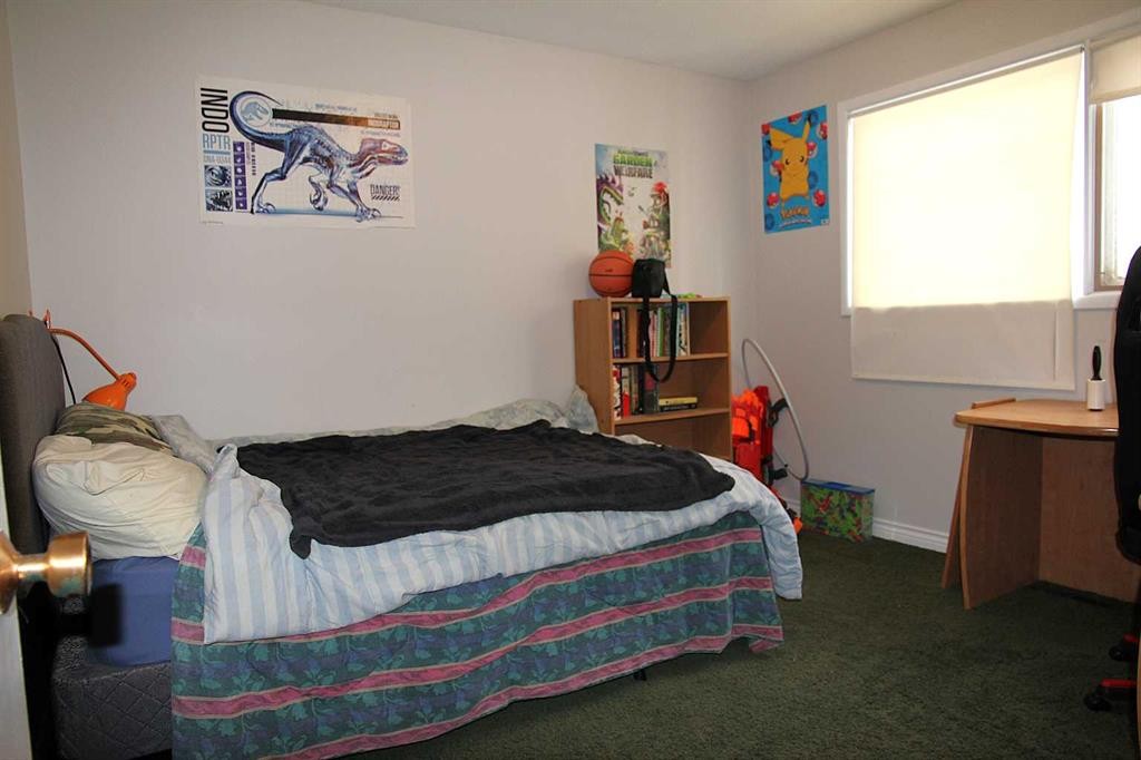 13 Railway Avenue, Marsden, SK - Indoor Photo Showing Bedroom