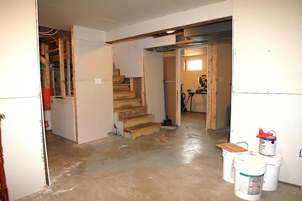 13 Railway Avenue, Marsden, SK - Indoor Photo Showing Basement