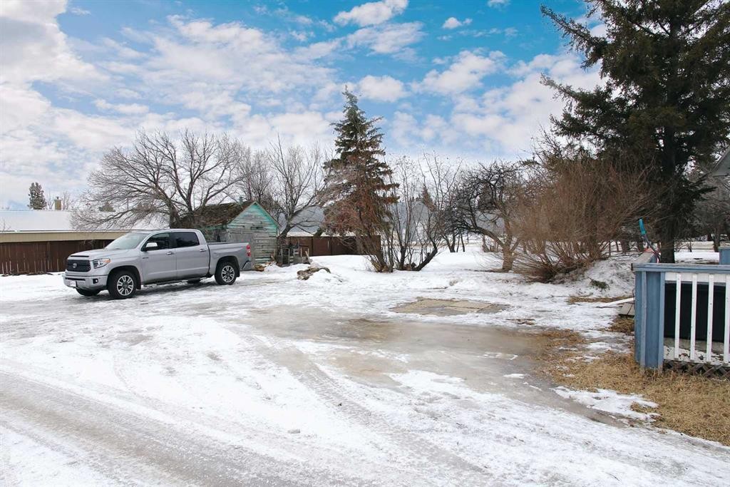13 Railway Avenue, Marsden, SK - Outdoor