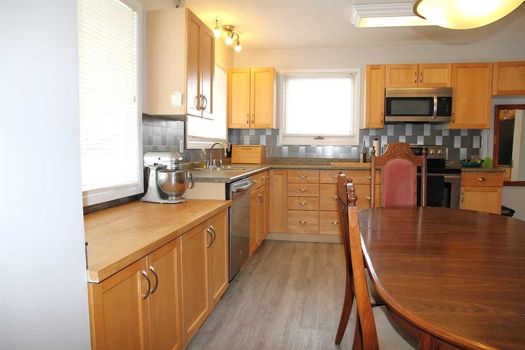 13 Railway Avenue, Marsden, SK - Indoor Photo Showing Kitchen