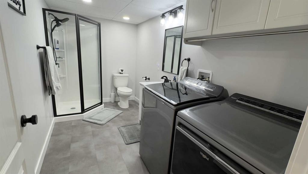 906 10 Avenue, Wainwright, AB - Indoor Photo Showing Laundry Room