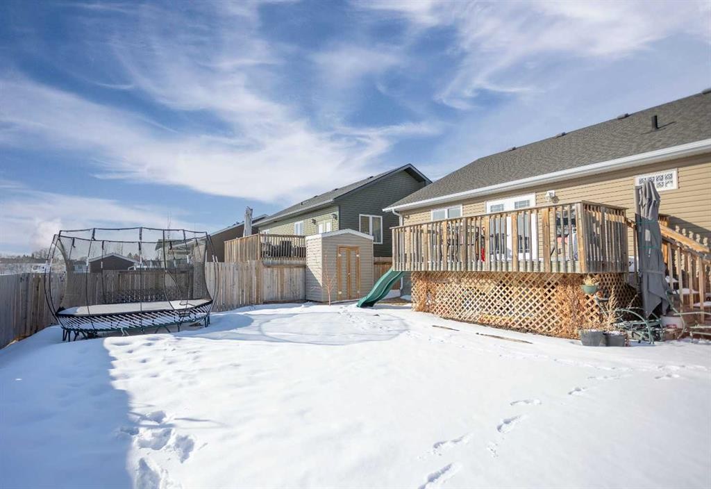 2413 7 Avenue, Wainwright, AB - Outdoor With Deck Patio Veranda