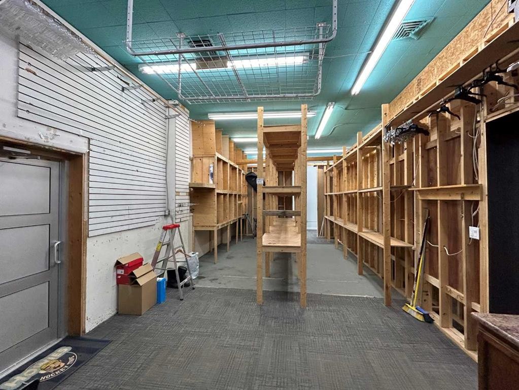 4901 49 Avenue, Lloydminster, SK