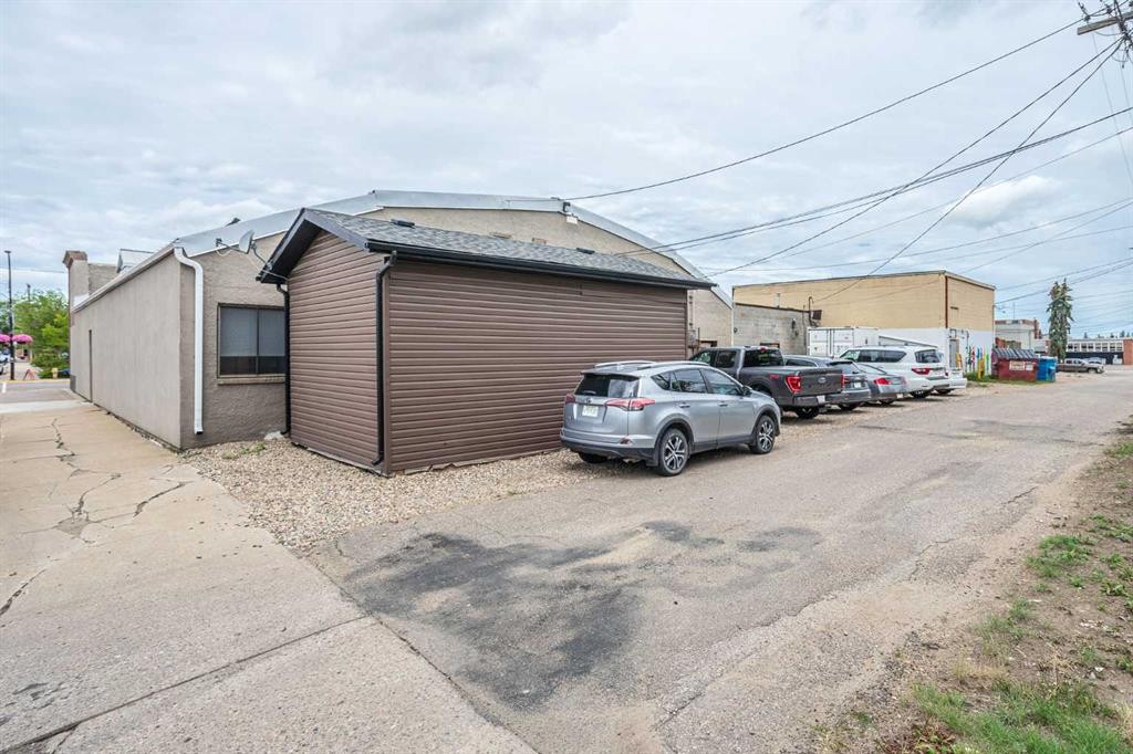 4901 49 Avenue, Lloydminster, SK