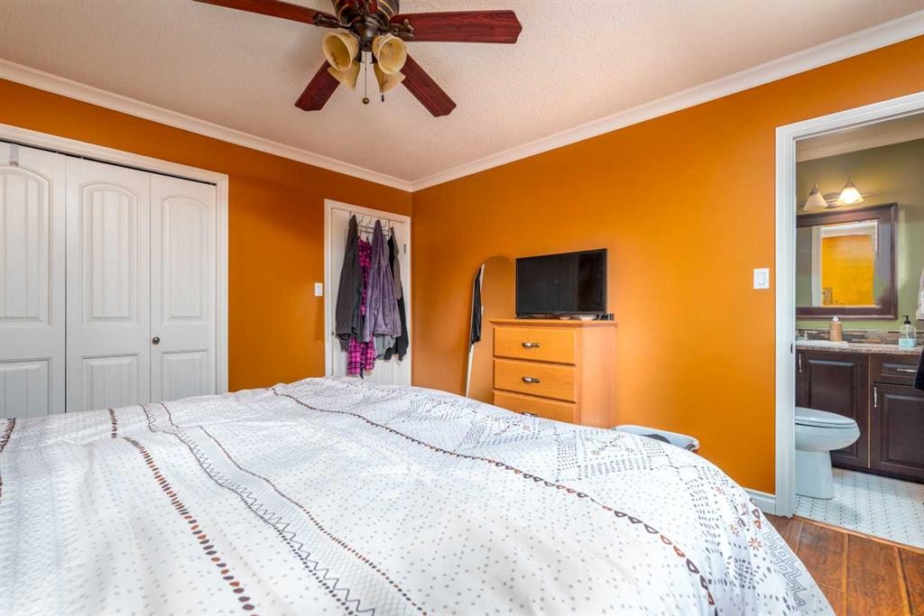 3410 54 Avenue, Lloydminster, AB - Indoor Photo Showing Bedroom