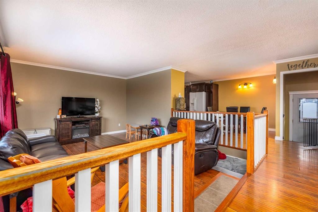 3410 54 Avenue, Lloydminster, AB - Indoor