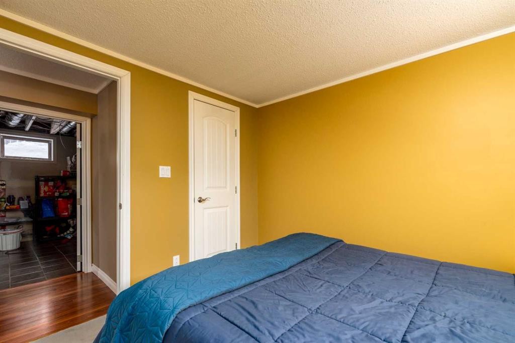 3410 54 Avenue, Lloydminster, AB - Indoor Photo Showing Bedroom