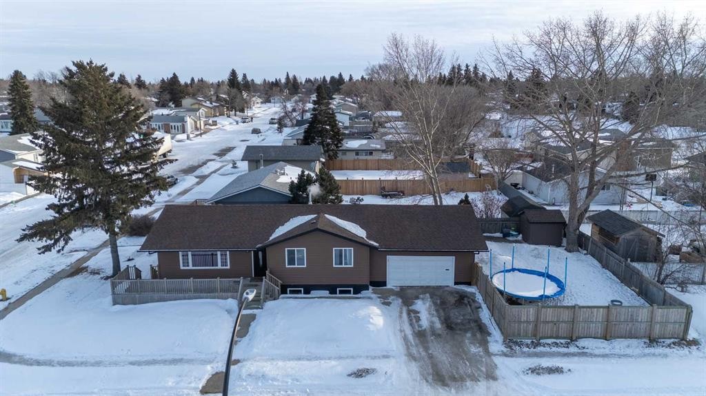 3410 54 Avenue, Lloydminster, AB - Outdoor